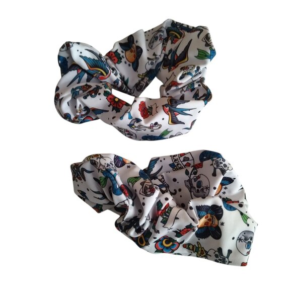 Jimmi Swim Women's Small Bikini Set Cover Up/Scrunchies Skulls Birds Roses NEW - Picture 2 of 12